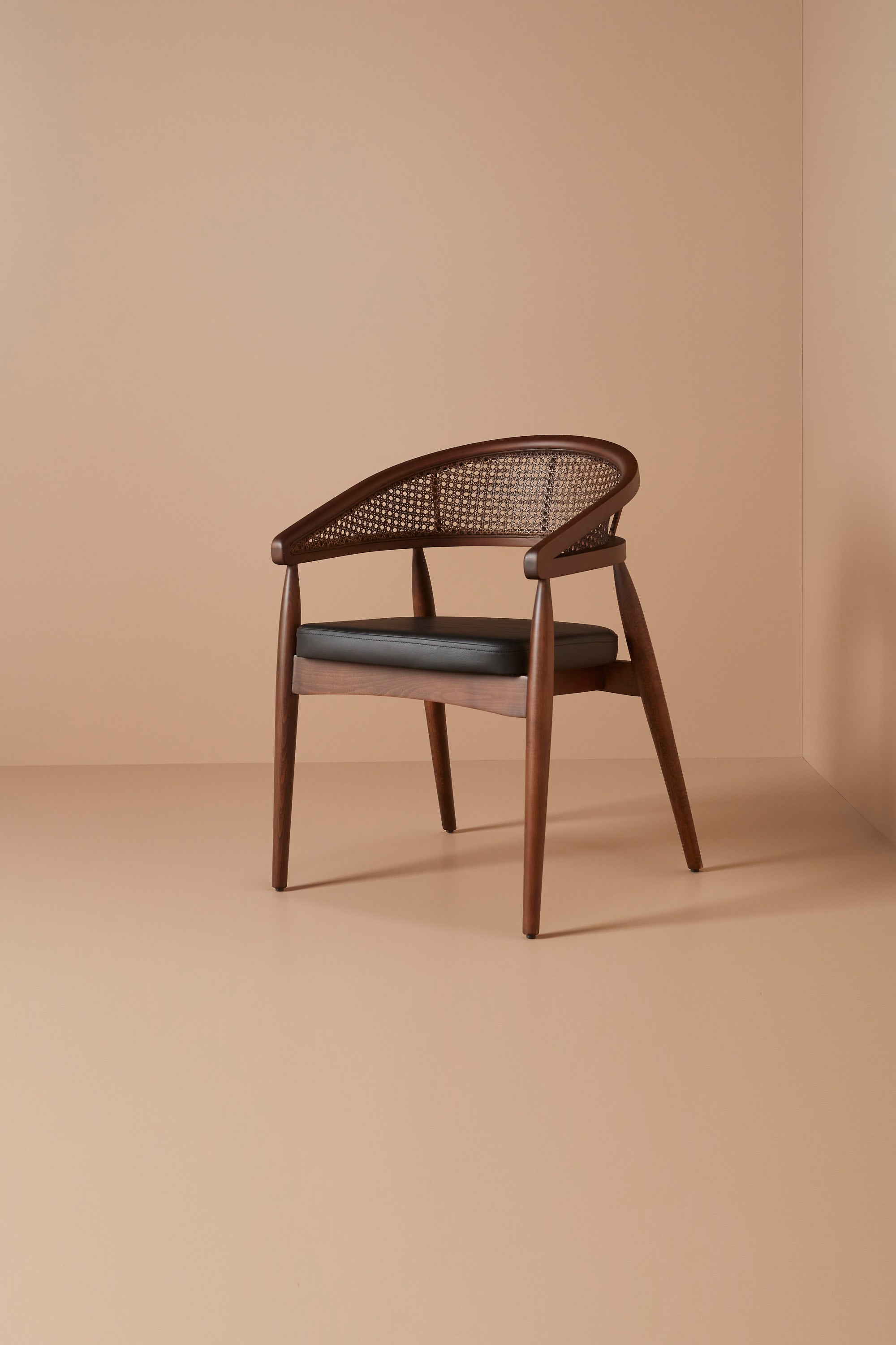 soho chair - walnut