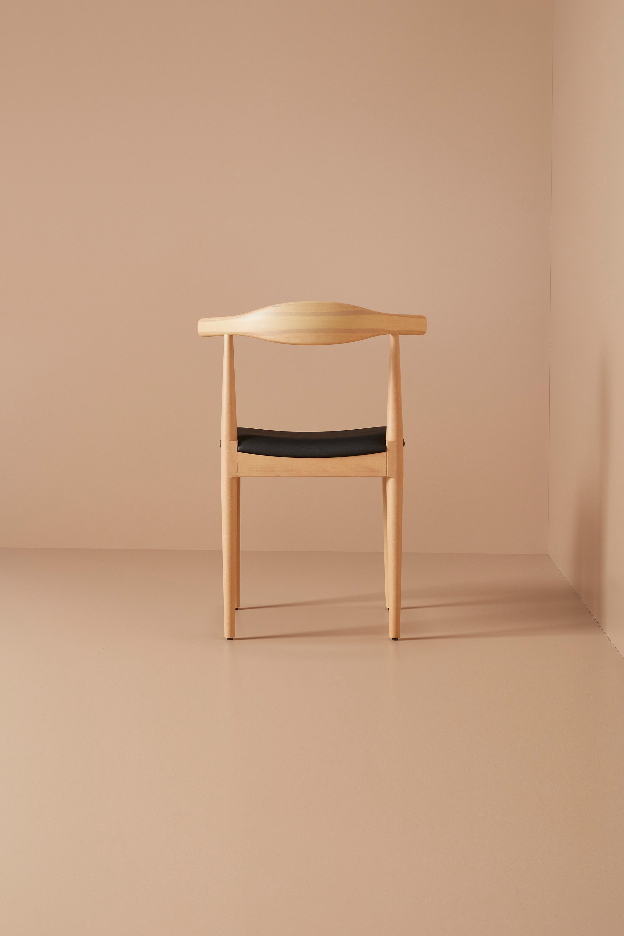 elbow chair - light oak
