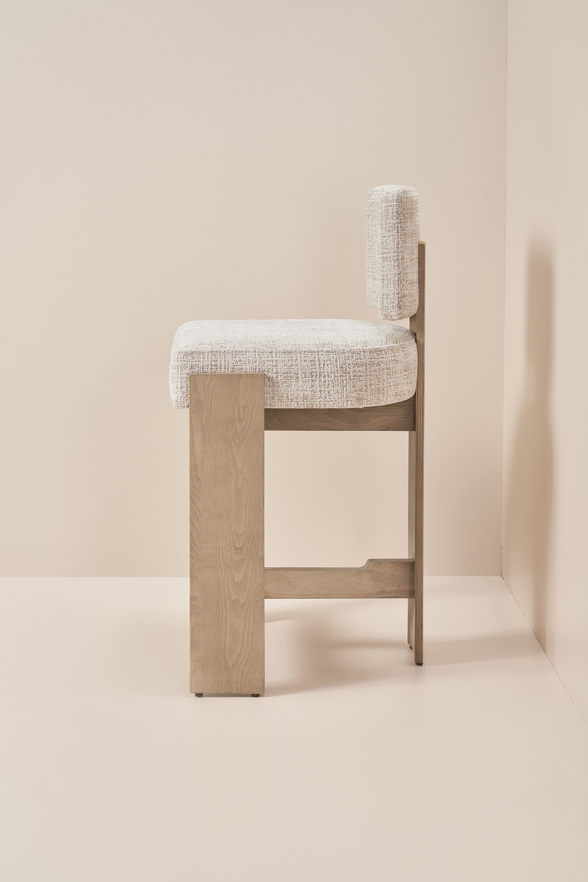 armless hannah - teak