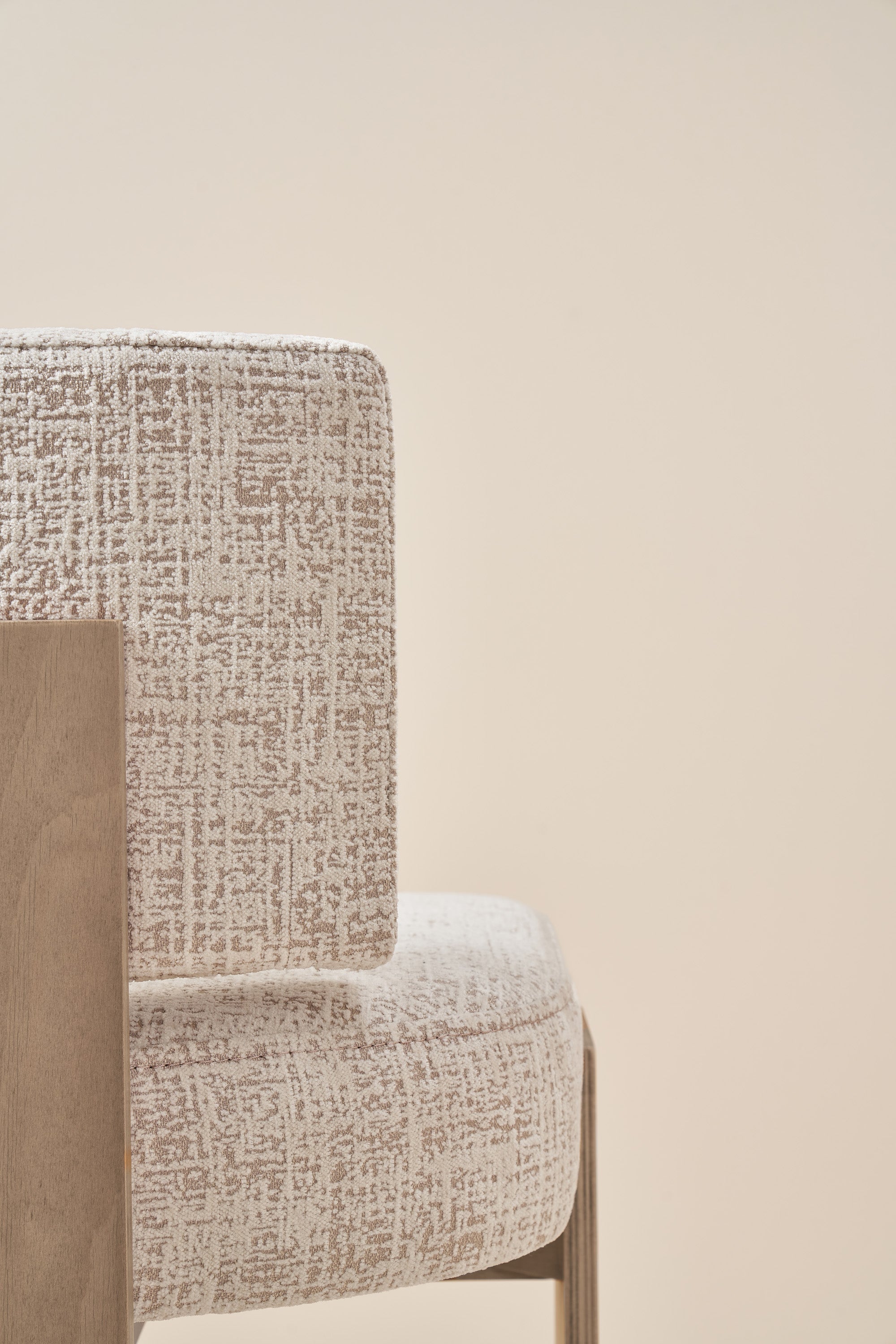 armless hannah - teak