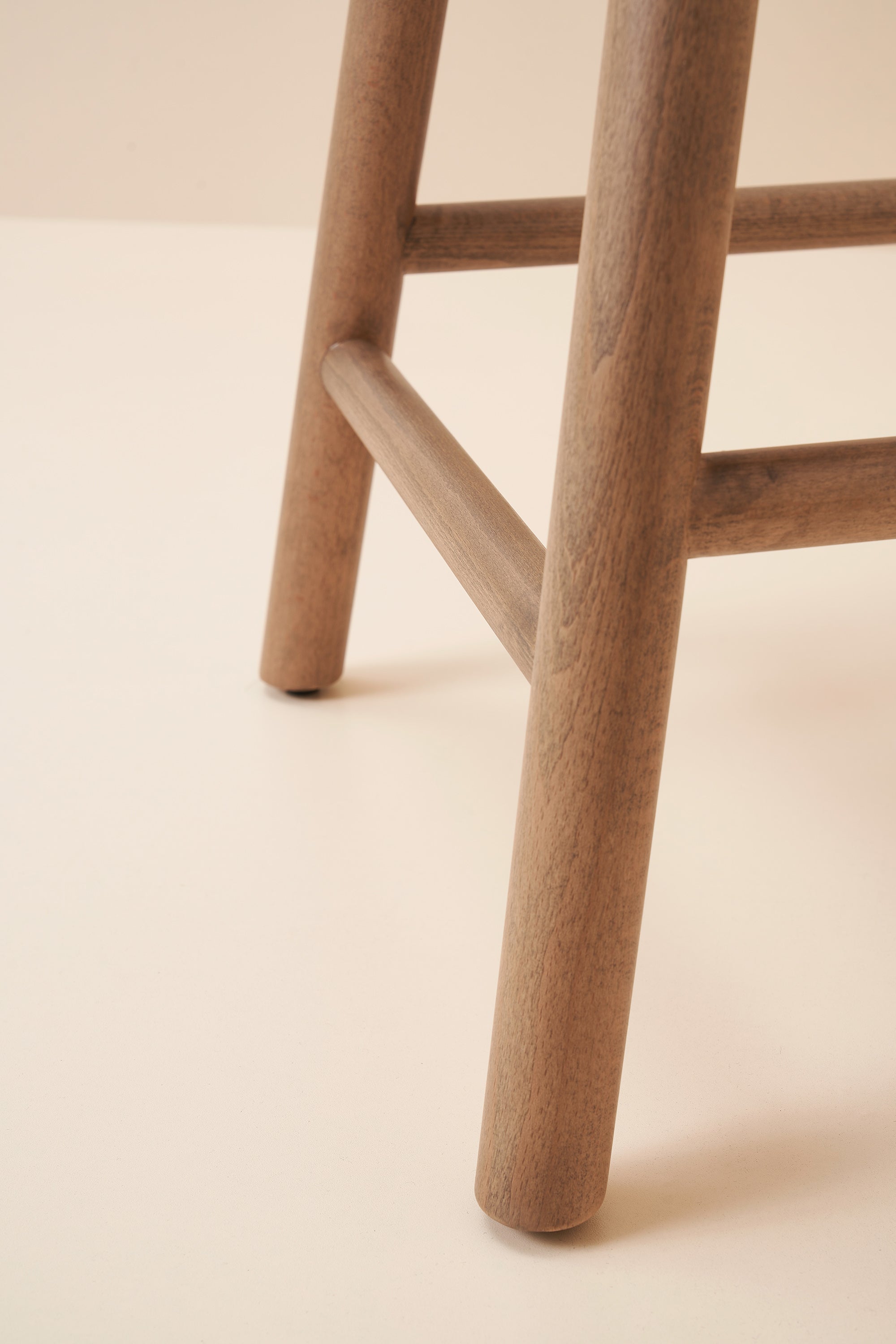 carl stool – teak