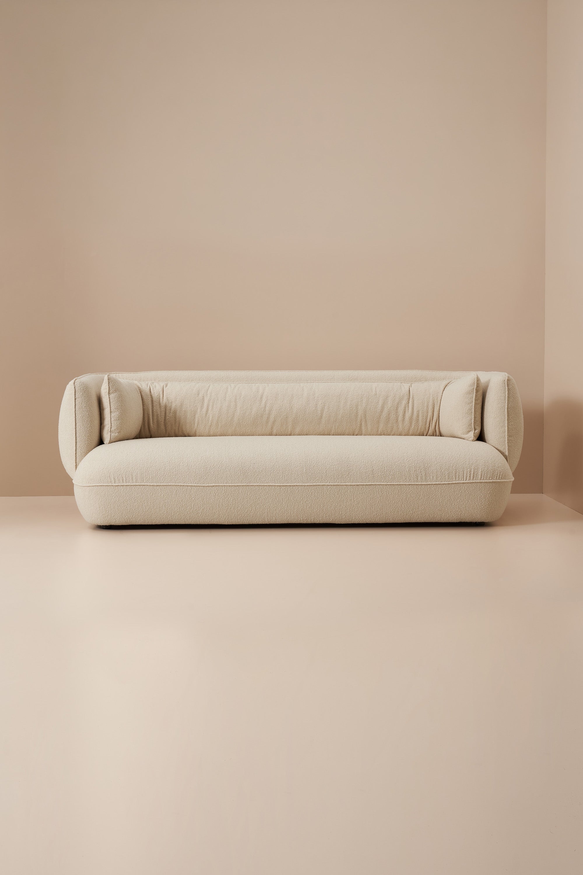 Cala Sofa - Ex Photoshoot