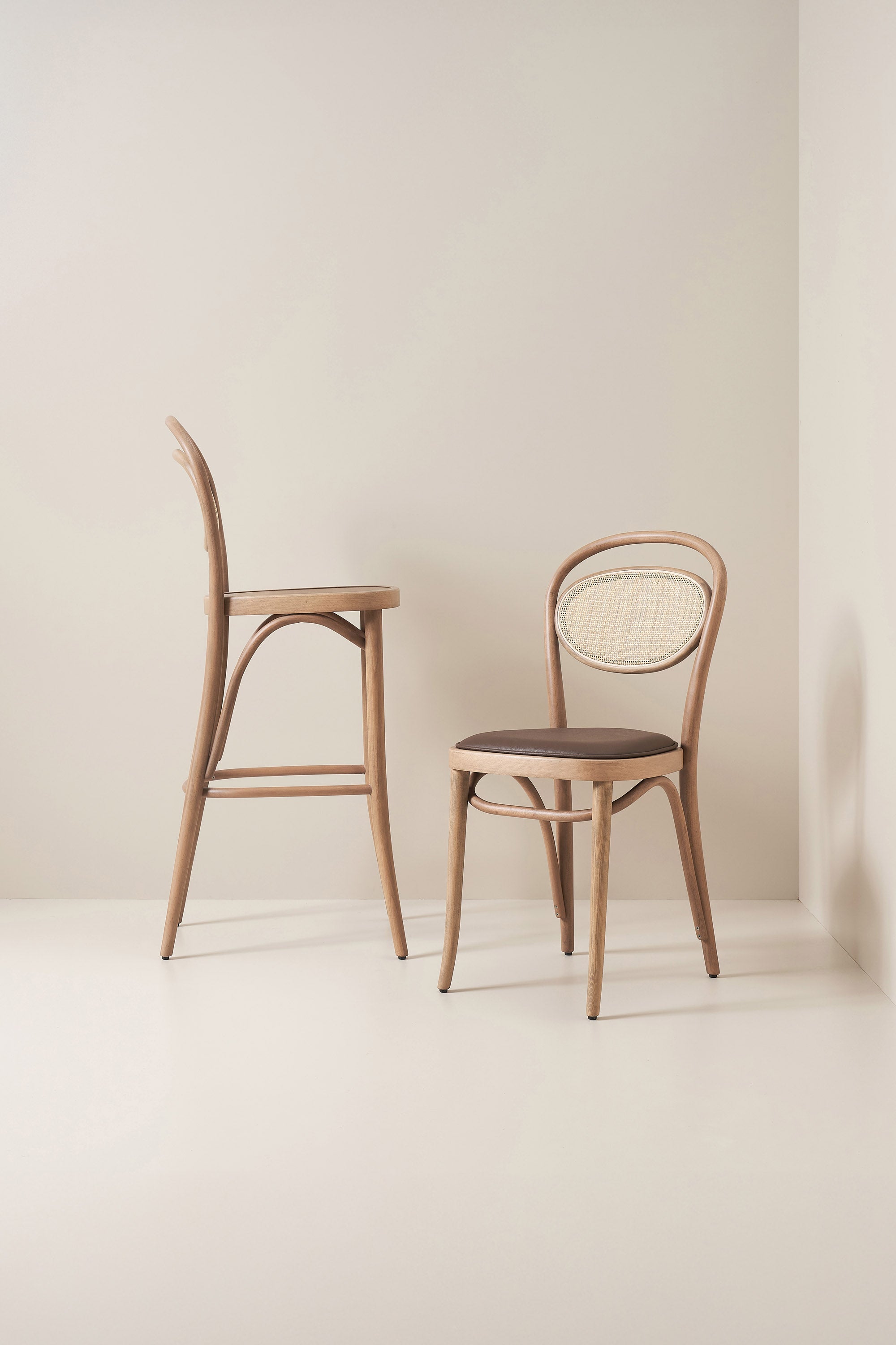 No 20 Bentwood - Teak