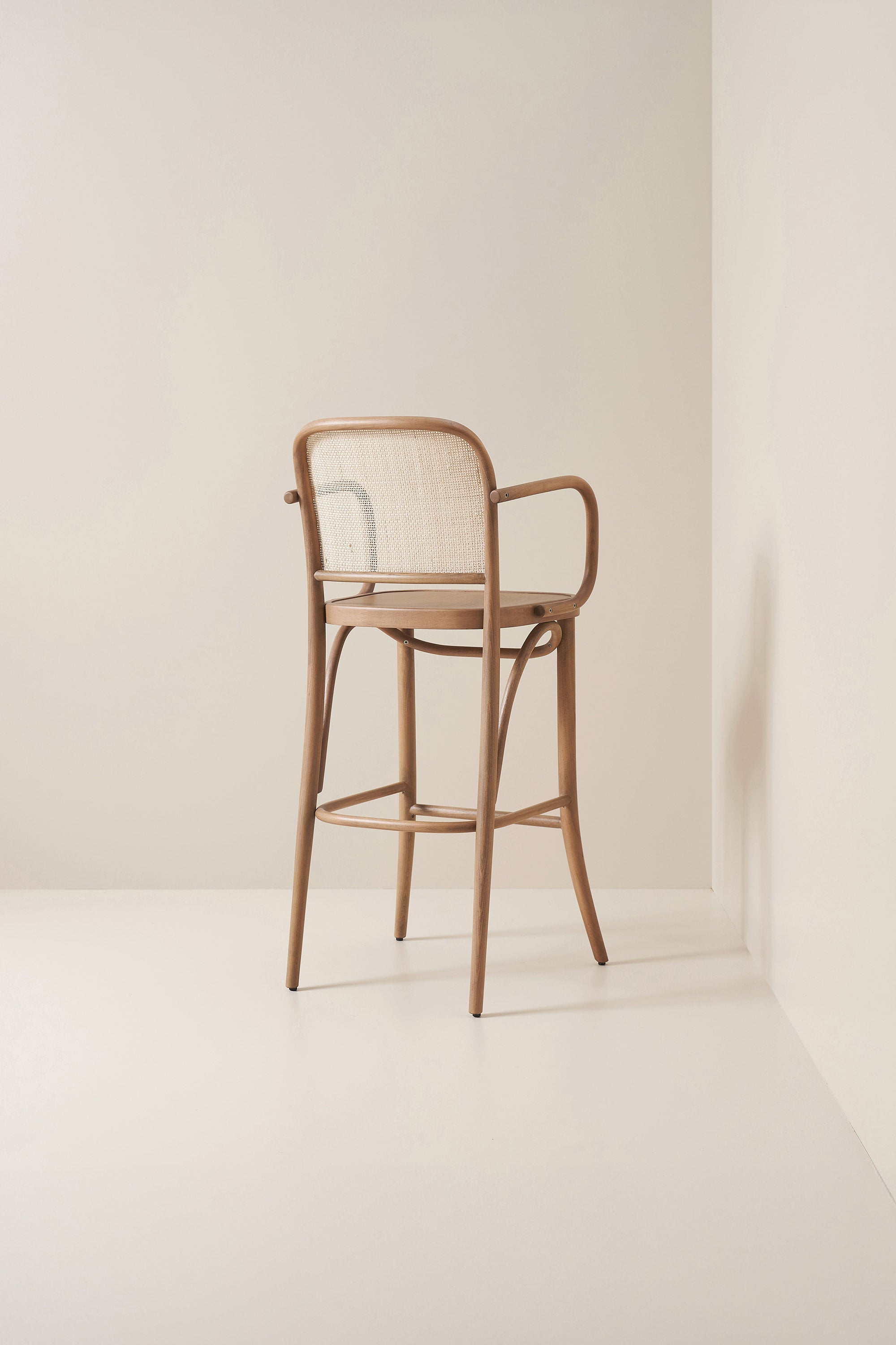 no 811 bentwood - teak