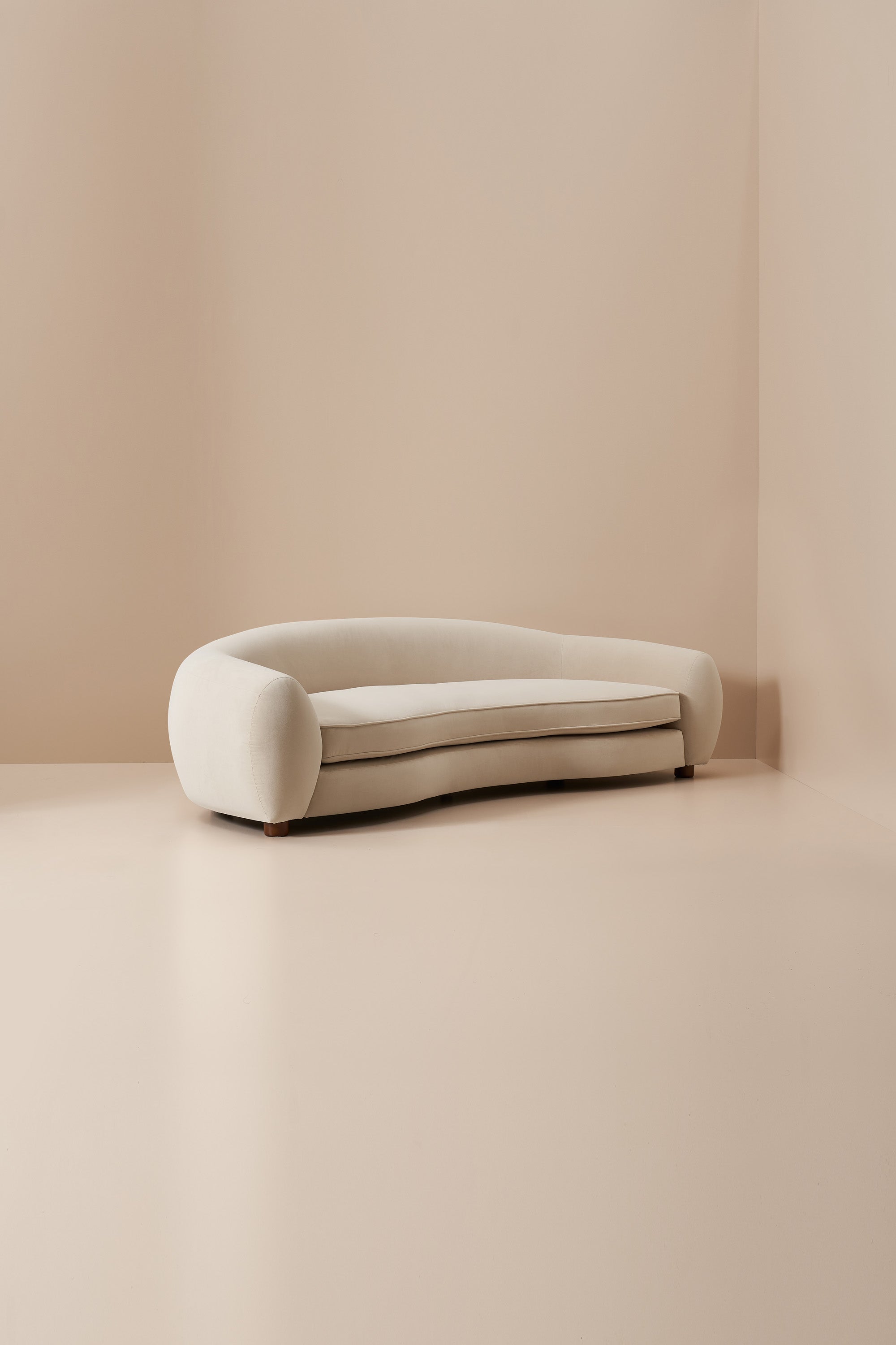 Onda Curved Sofa - Studio Collection