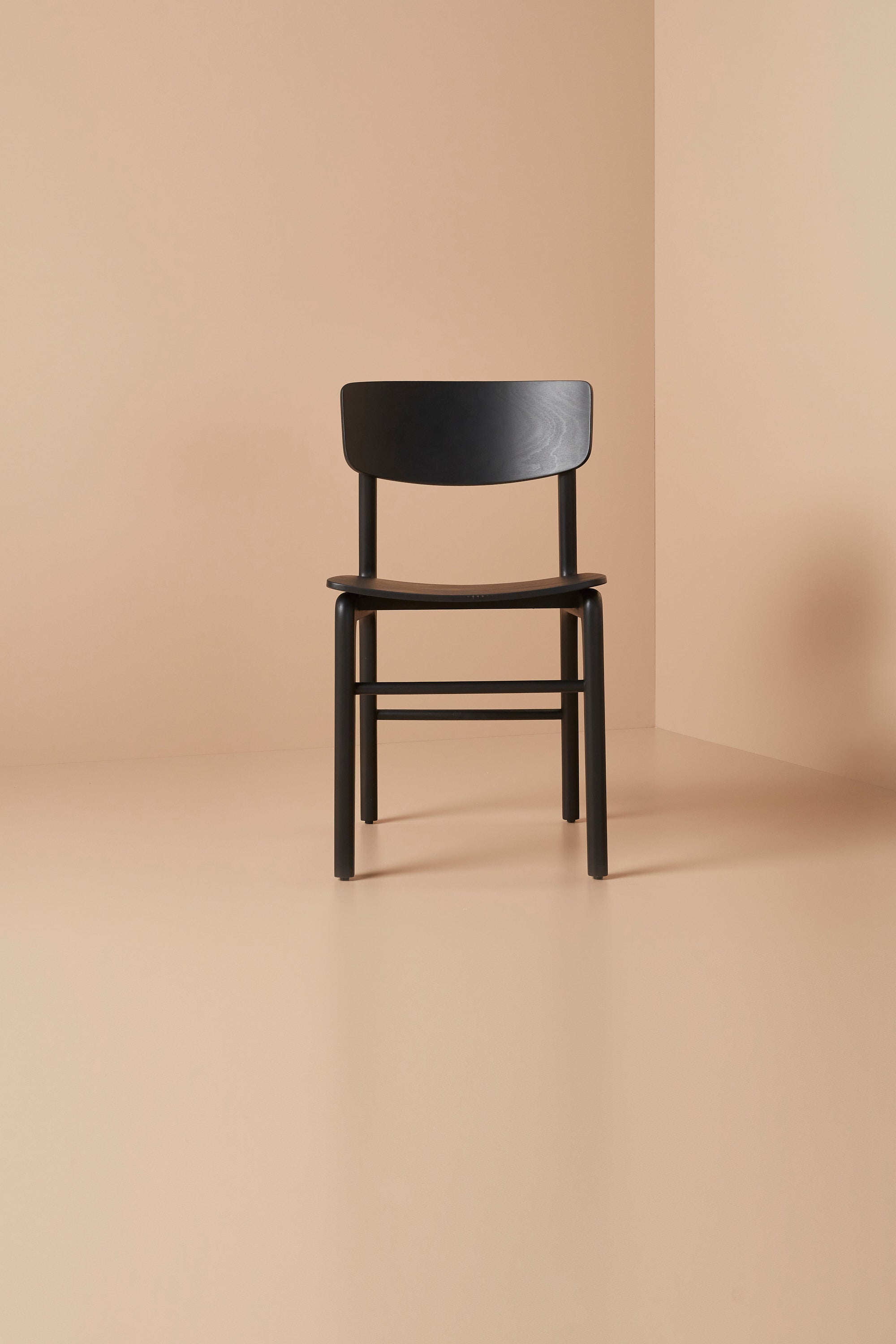hansen chair - charcoal black
