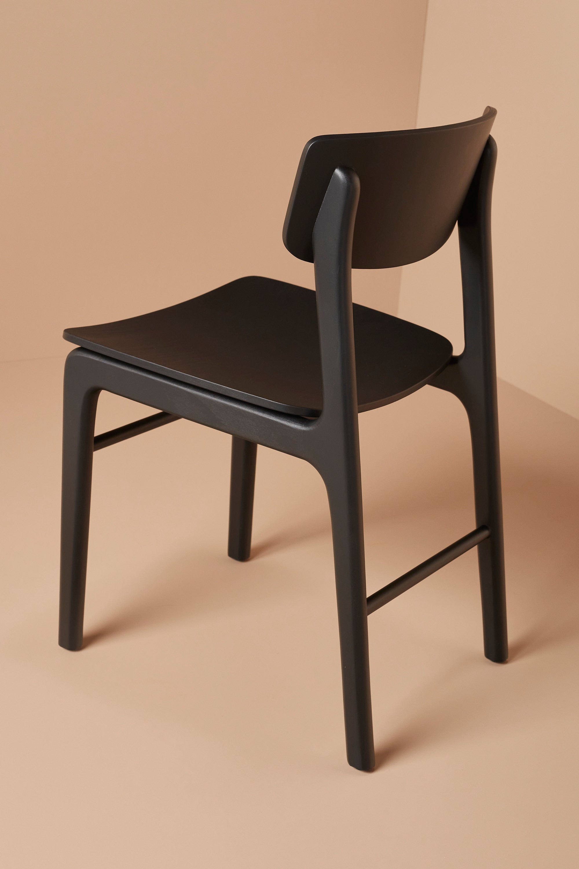 hansen chair - charcoal black