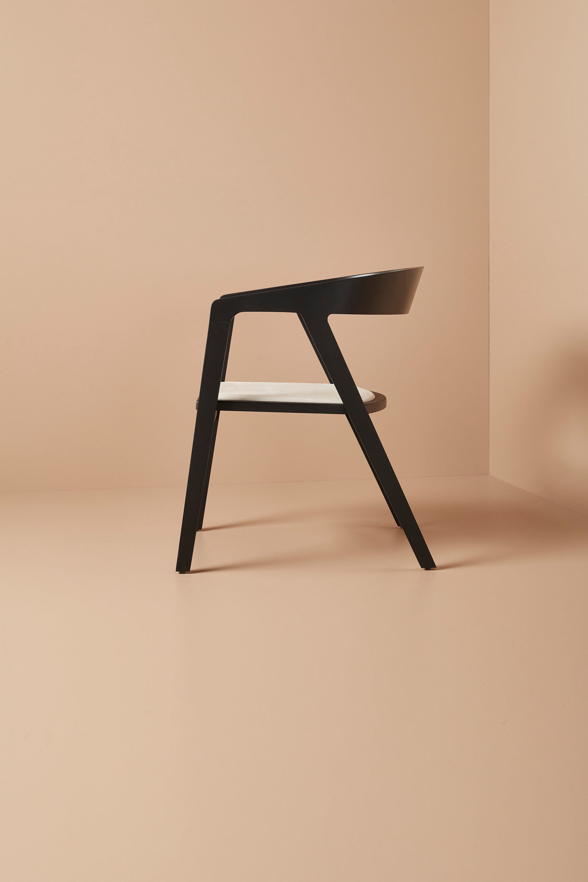 wegner chair - charcoal black