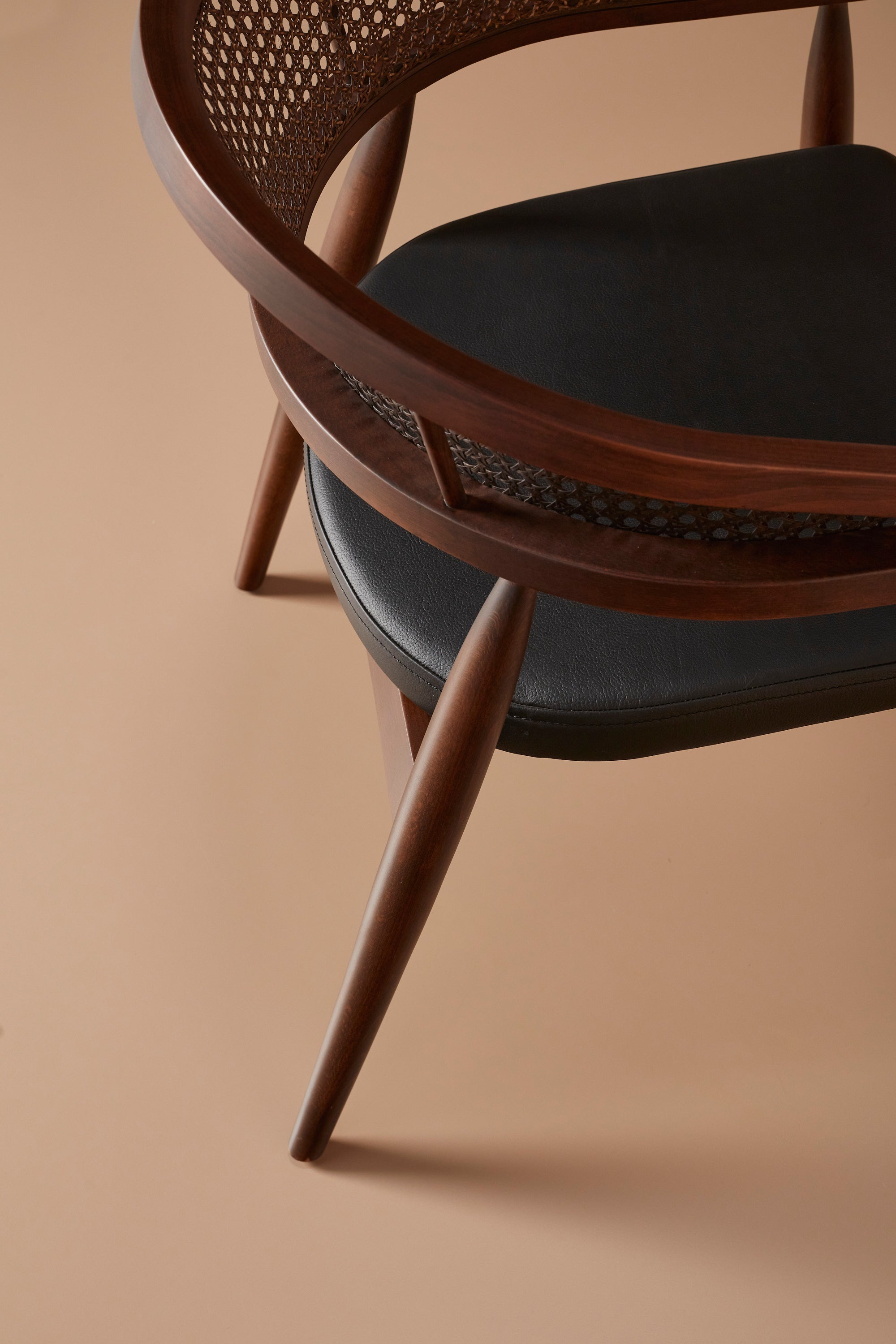 soho chair - walnut