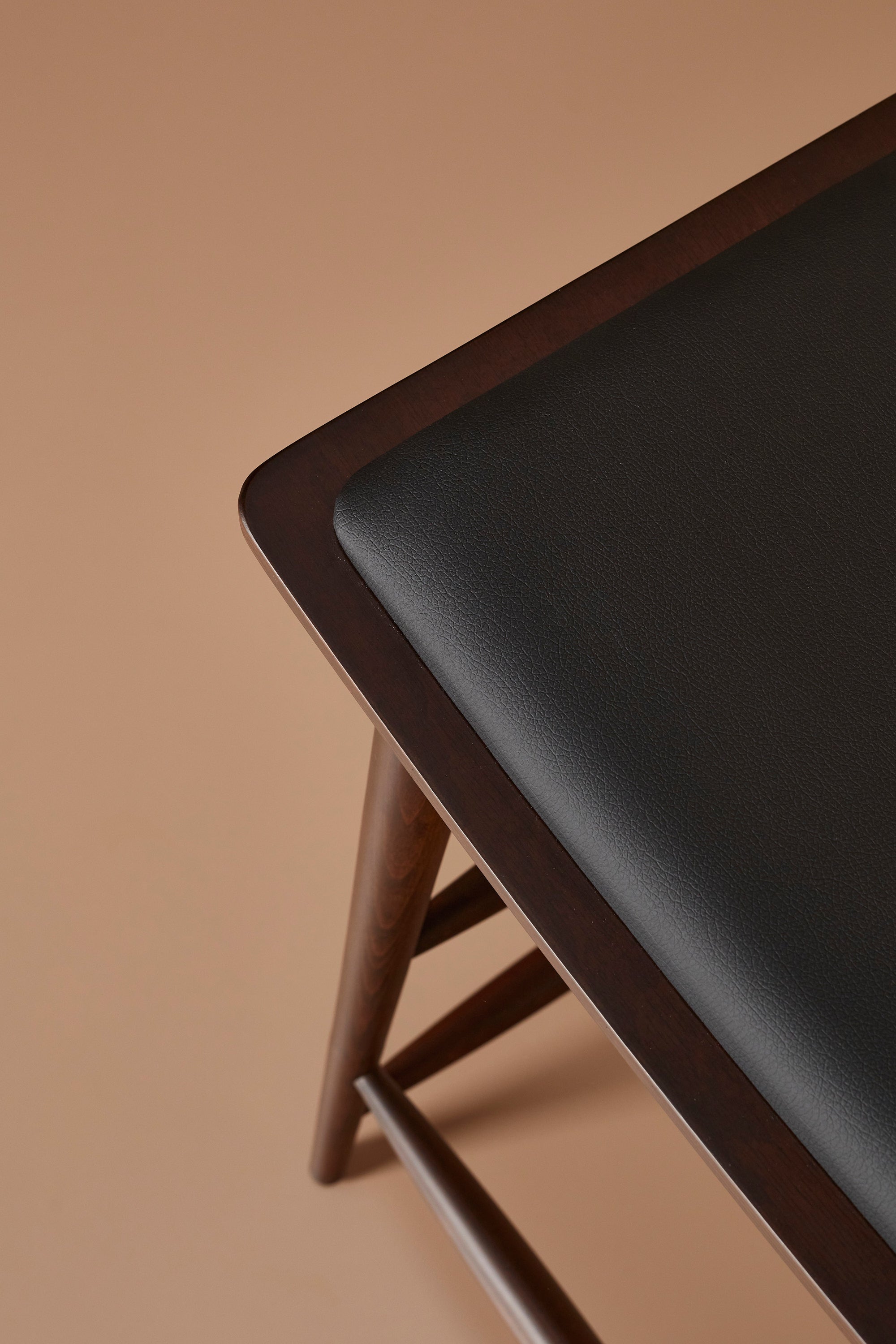 hans stool – dark walnut