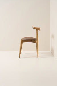 carl hansen - light walnut