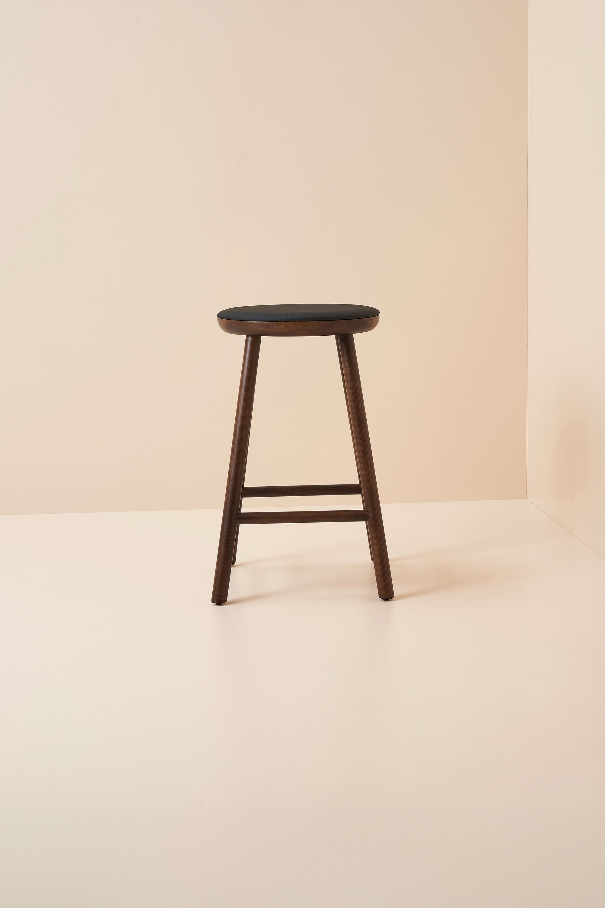 carl stool – walnut