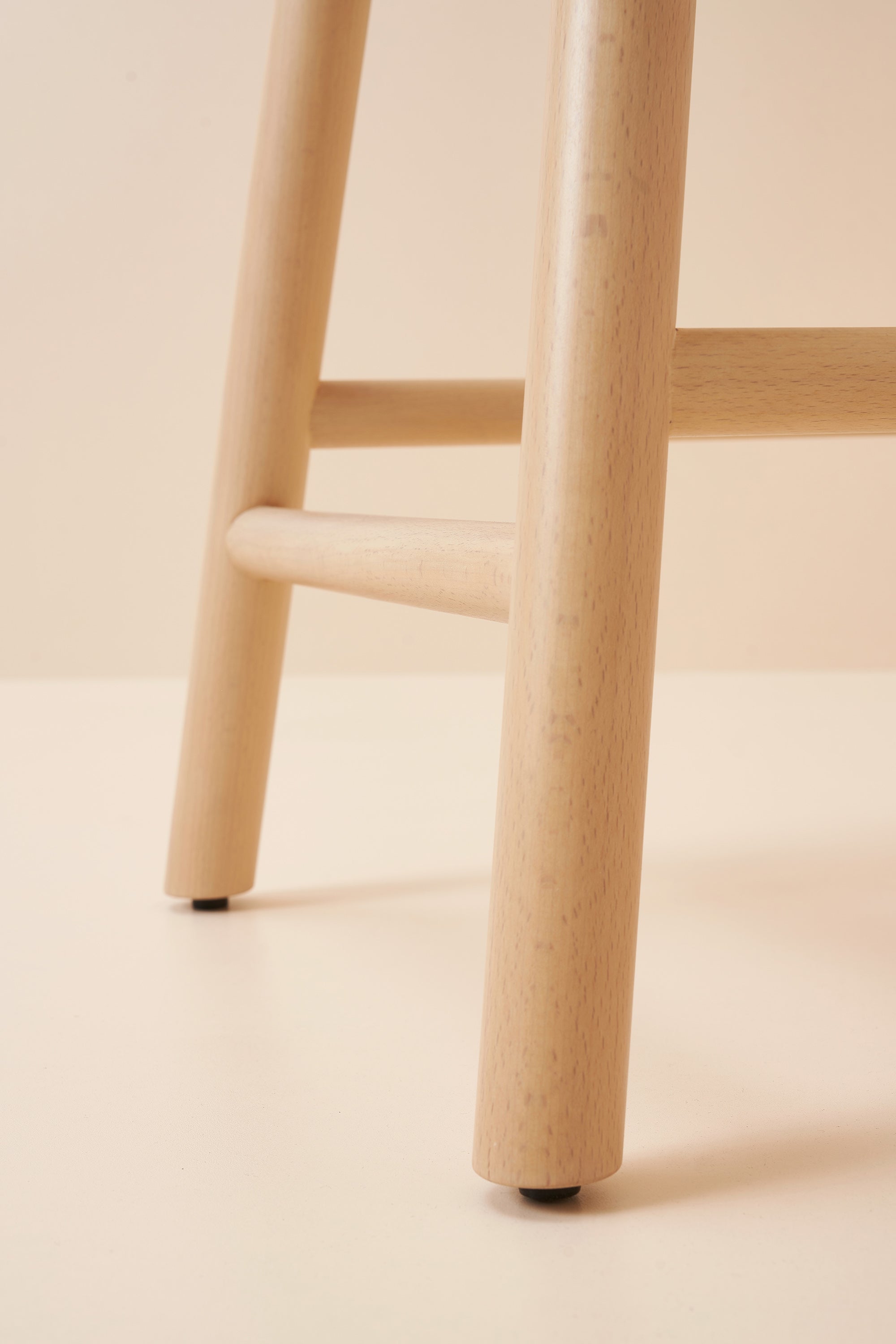 carl stool – light oak