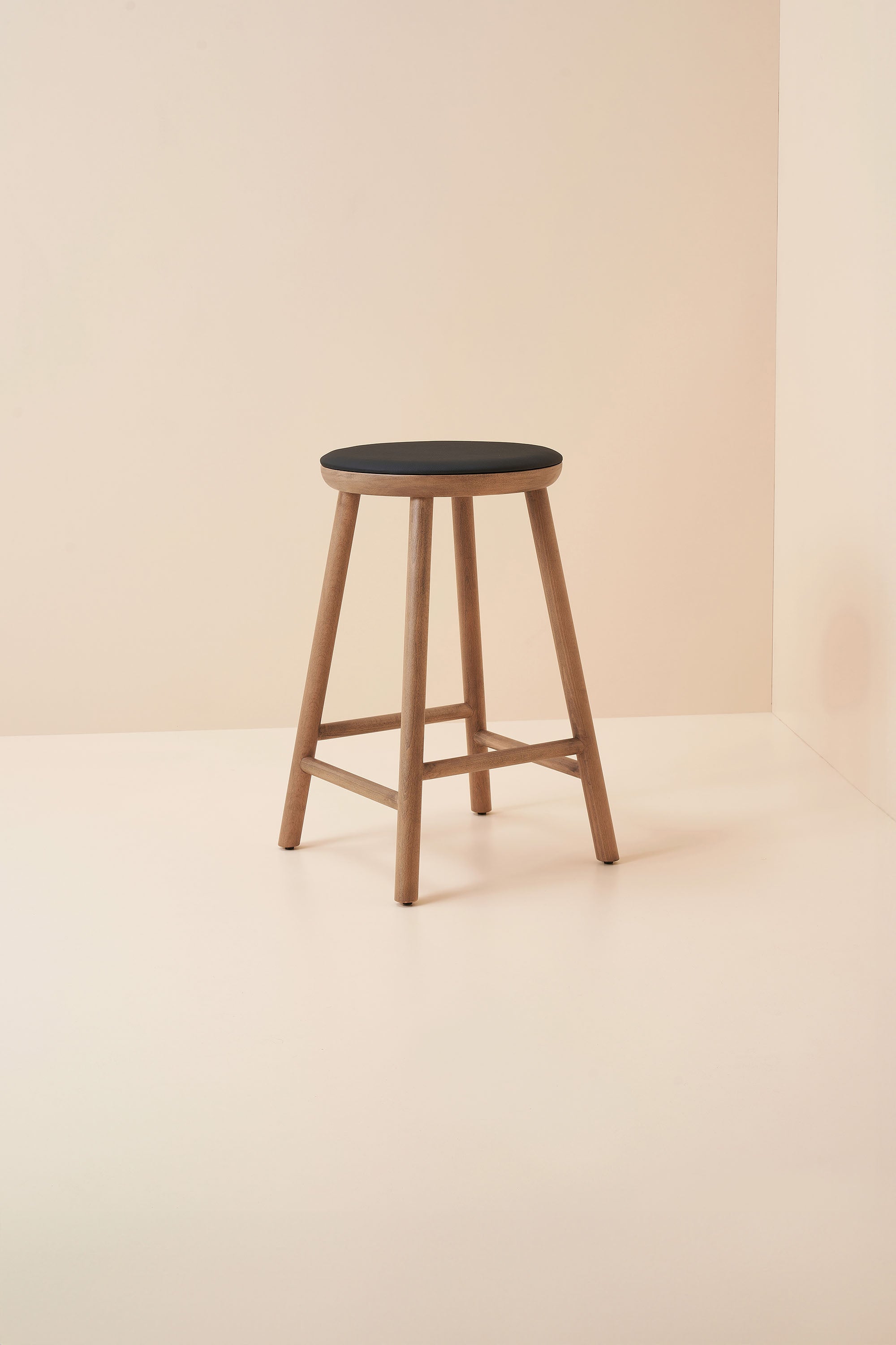 carl stool – teak