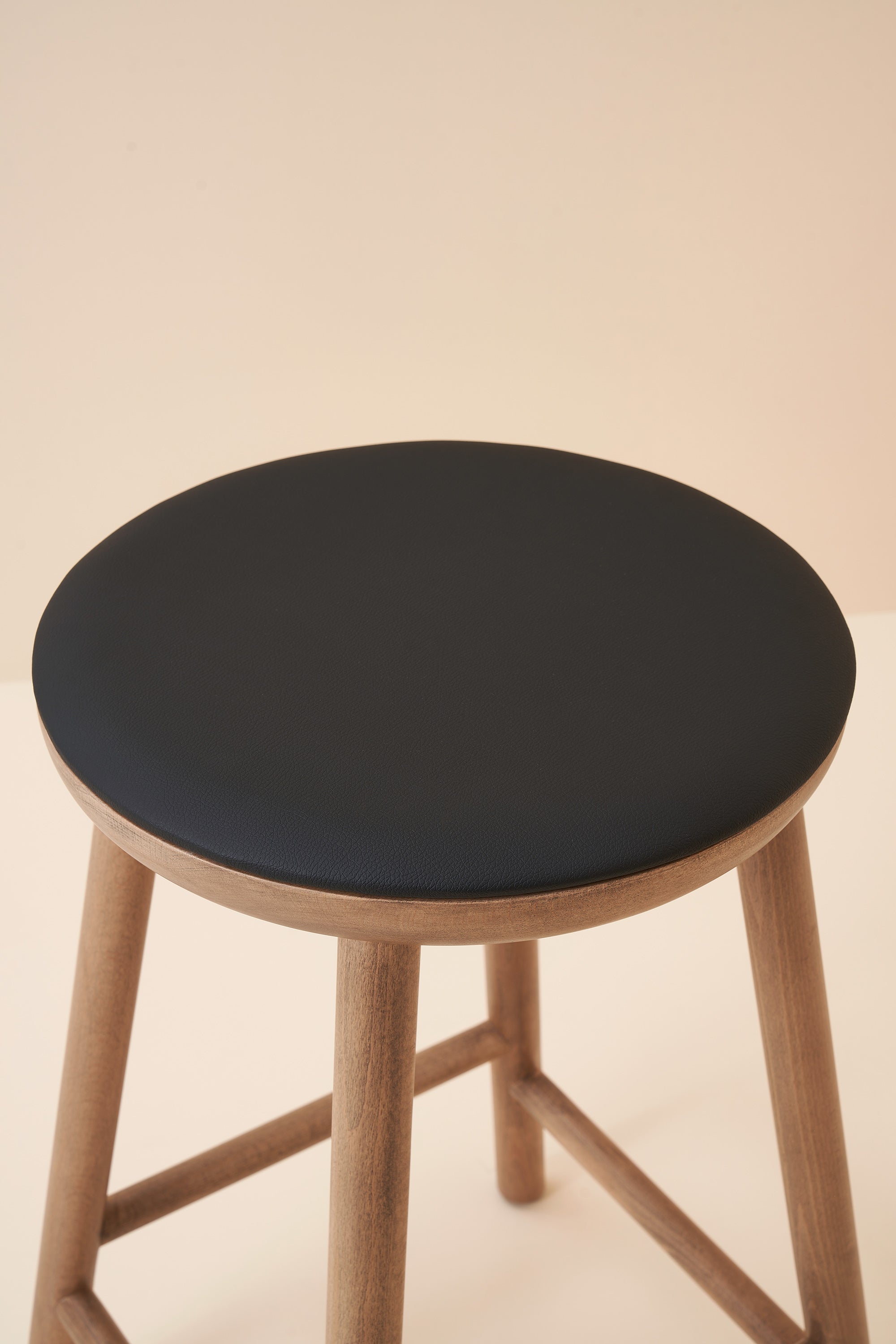 carl stool – teak