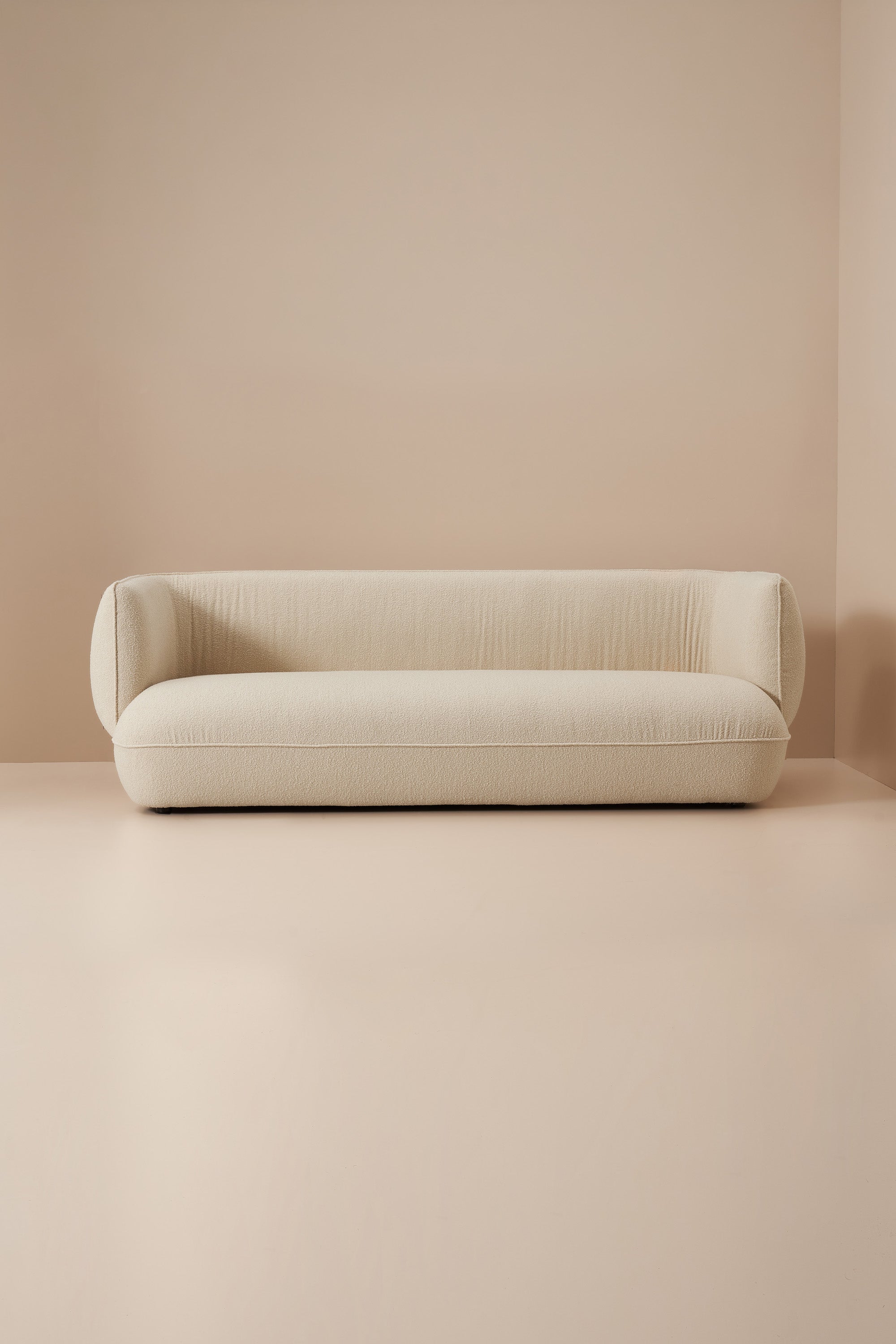 Cala Sofa - Ex Photoshoot