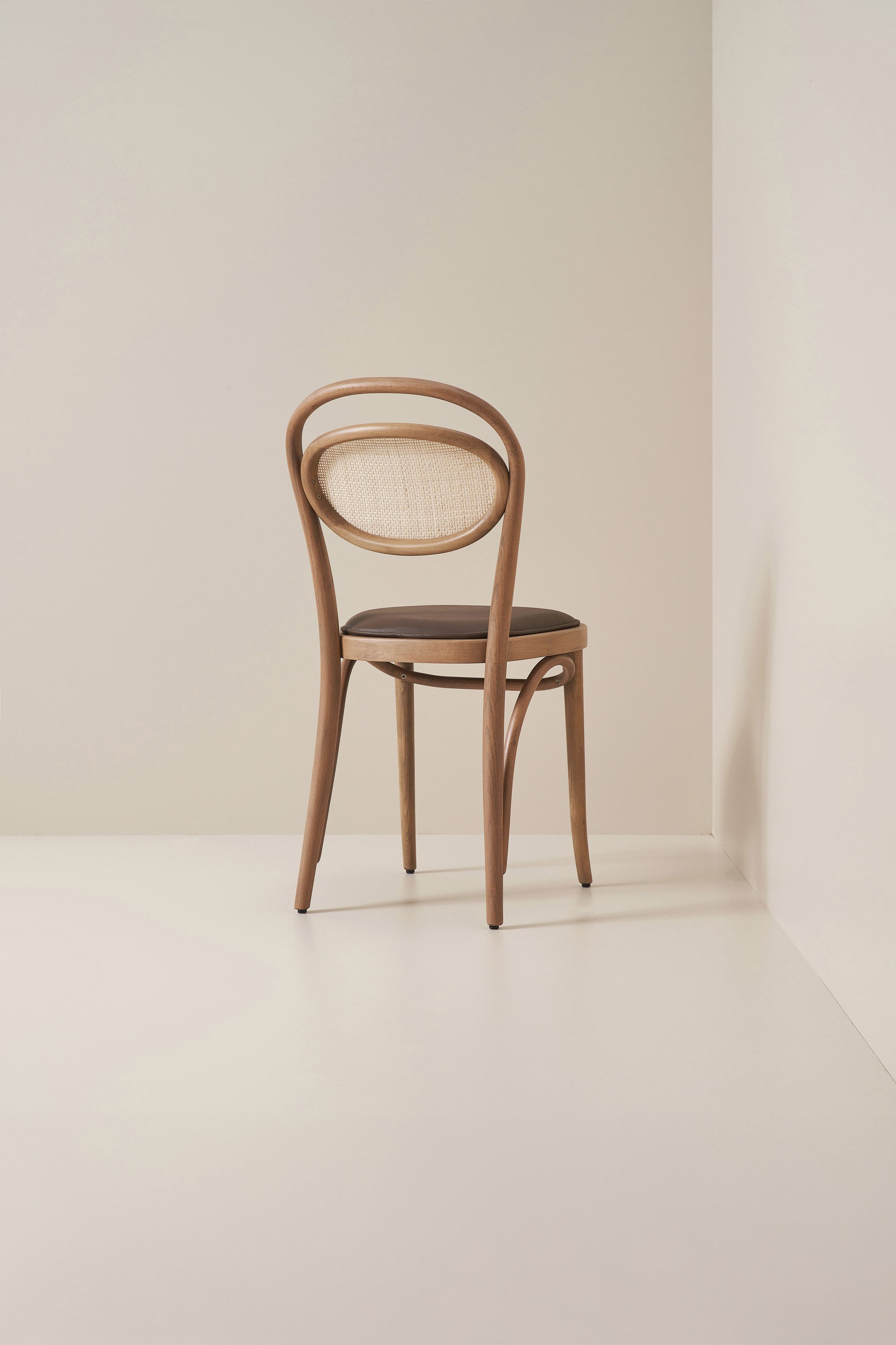 No 20 Bentwood - Teak